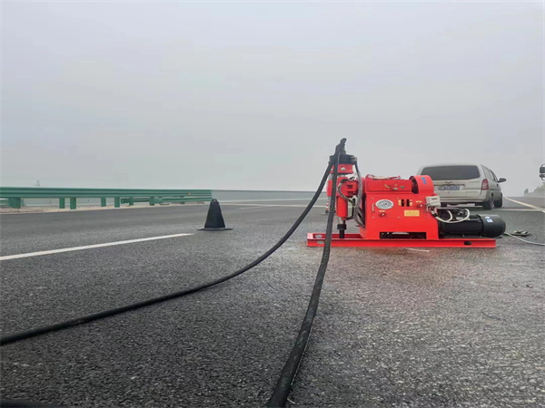 阜新马路路基路面开裂下沉注浆加固灌浆